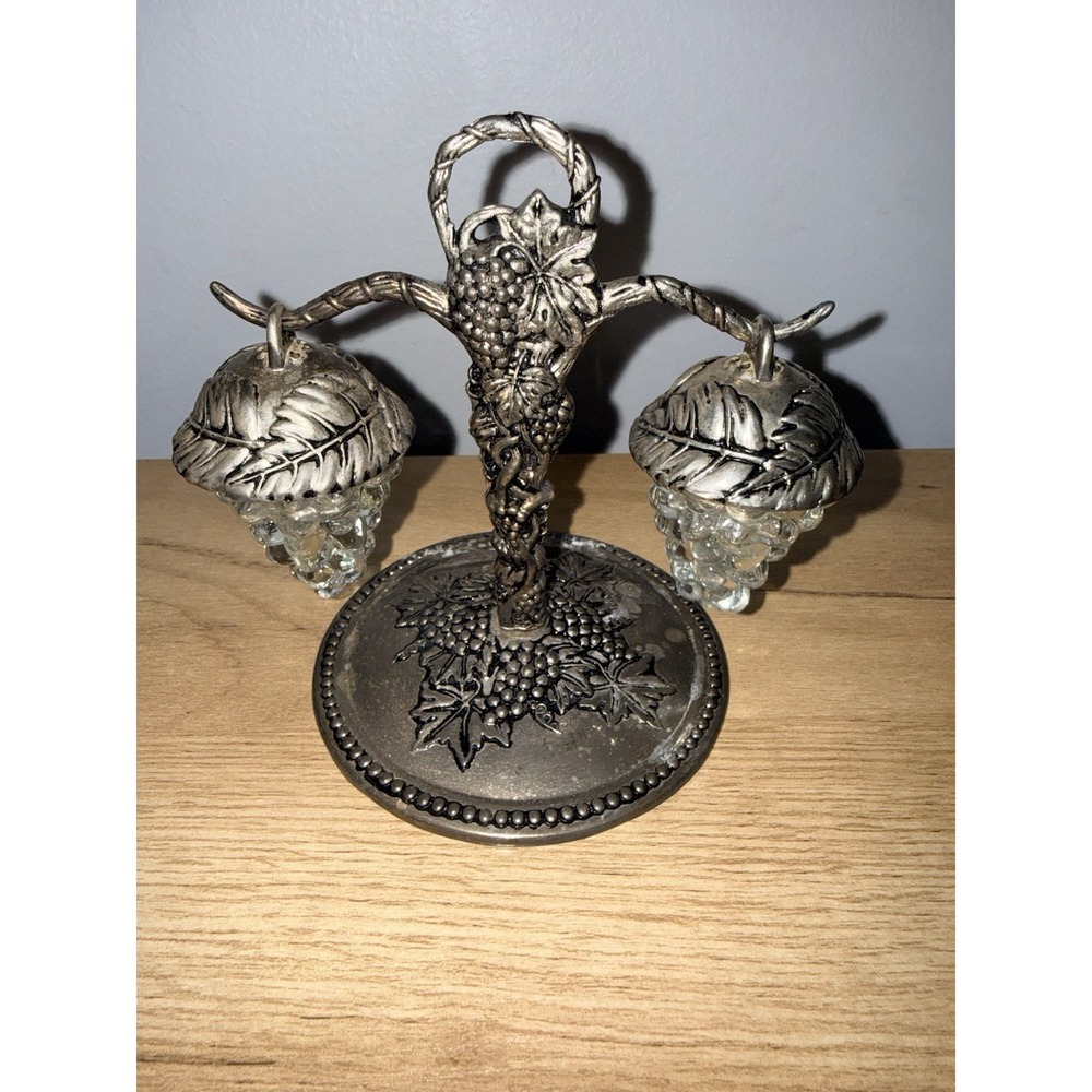 Godinger Silver Art Company Salt & Pepper Shaker Set With‎ Stand Grape Theme